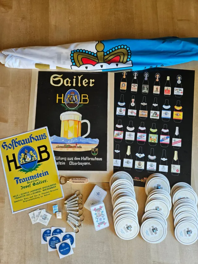 Hofbräuhaus Traunstein Hofei Fan-Paket mit Fahne Deko