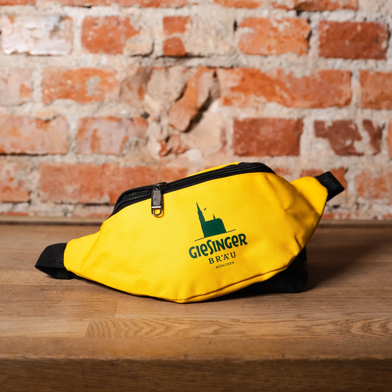 Giesinger Bräu Bauchtasche Giesing Statement